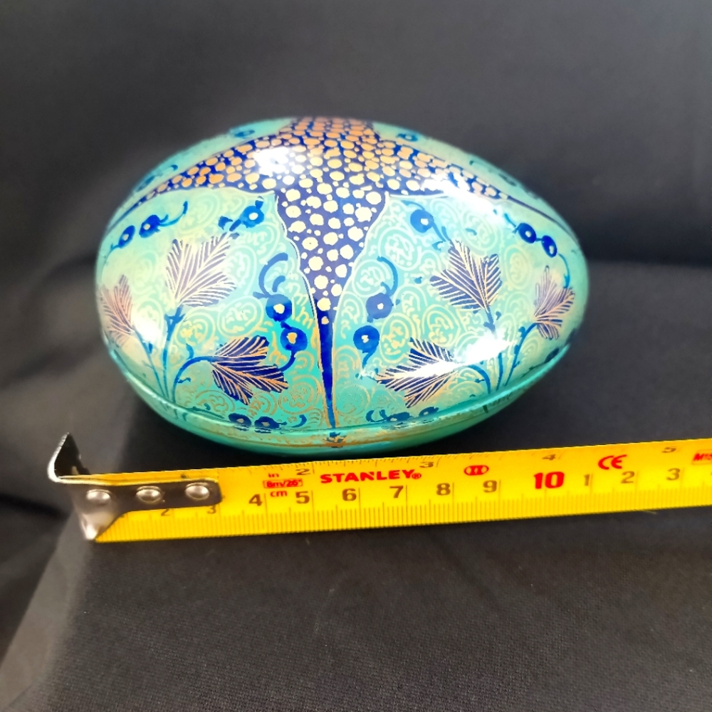 Vintage Hand Painted Trinket Egg - Avocado Size